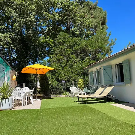 La Petite Suzette, à 2min à Pied De La !